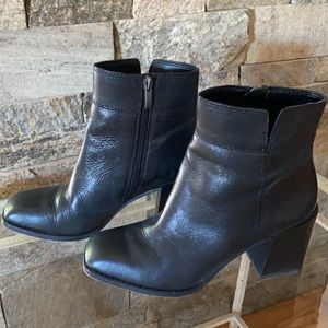Franco Sarto. Black ankle boot, size 7m